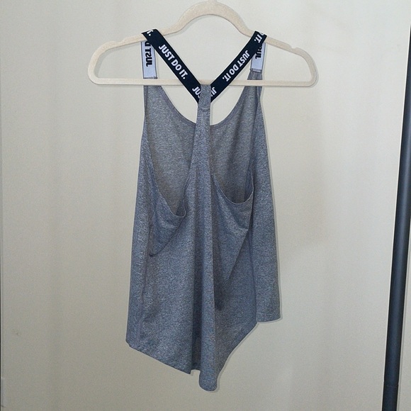 Nike Workout Tank - Picture 2 of 3